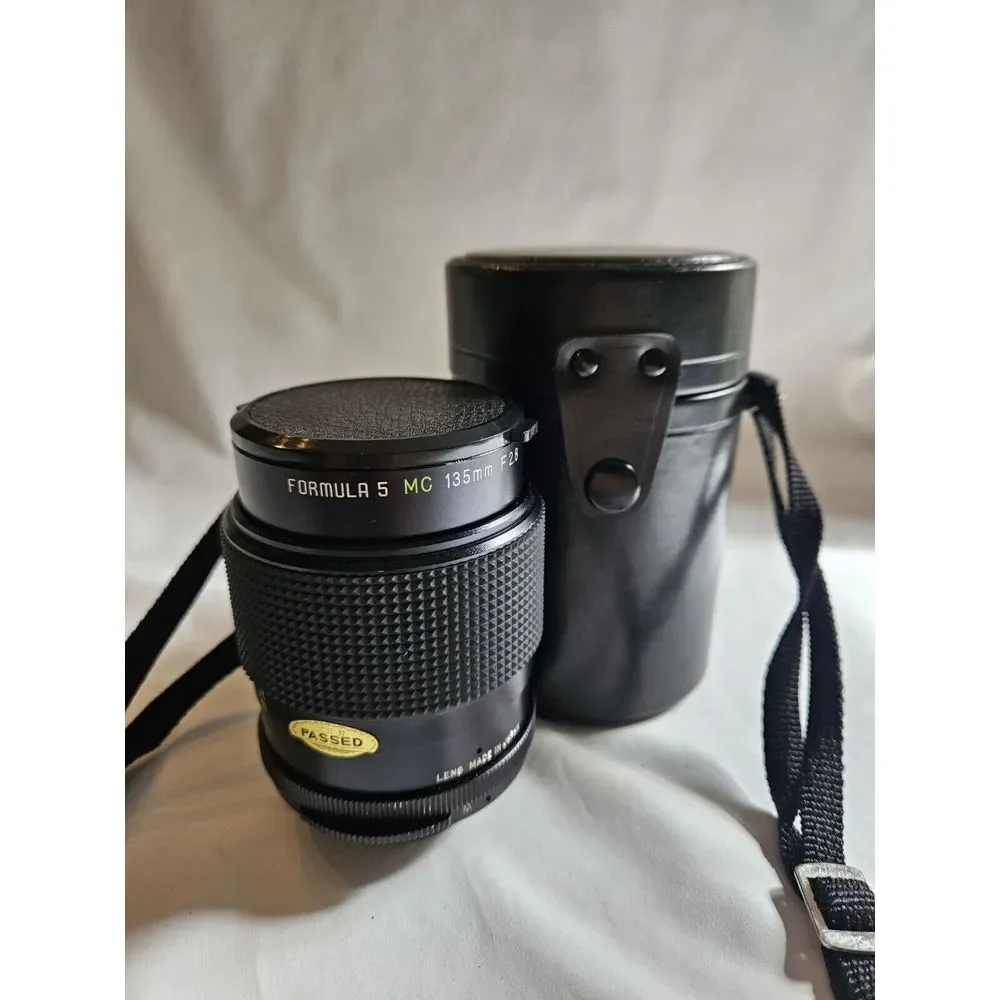 Formula 5 MC 135mm f2.8 Wide Angle‎ Automatic Lens With Caps